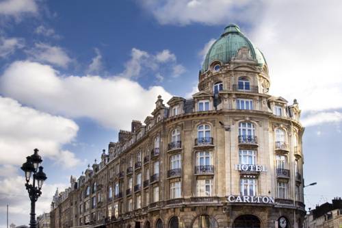 Hotel Carlton : Hotel proche d'Allennes-les-Marais