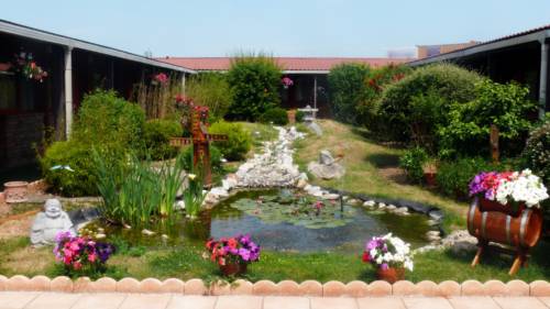 Les Jardins D'Epône : Hotel proche de Bû