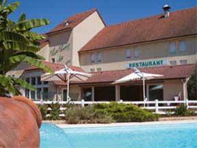 Inter-hotel Le Luy De Béarn : Hotel proche de Boueilh-Boueilho-Lasque