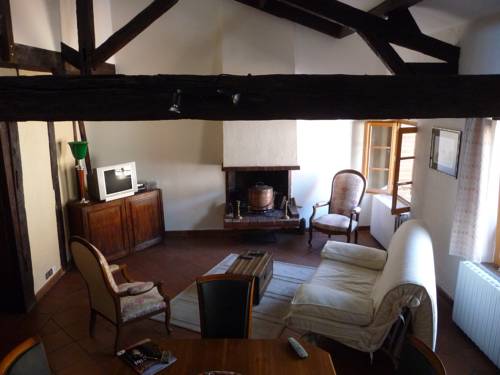 Appartement Hotel de la Croix Blanche : Appartement proche de Taïx