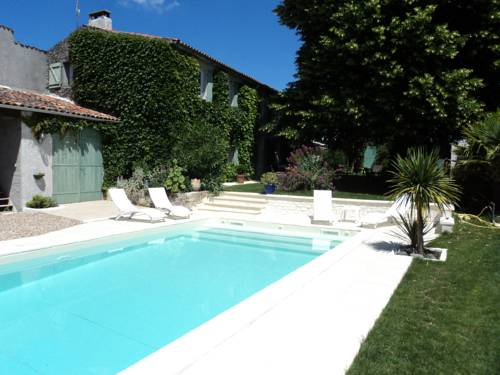 Le Clos Josias : Chambres d'hotes/B&B proche de Brie-sous-Mortagne