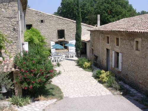 Domaine Distaise : Chambres d'hotes/B&B proche de Suze
