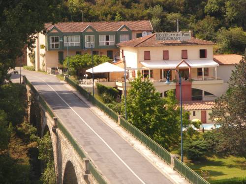 Logis Hotel Restaurant du Pont : Hotel proche de Le Travet