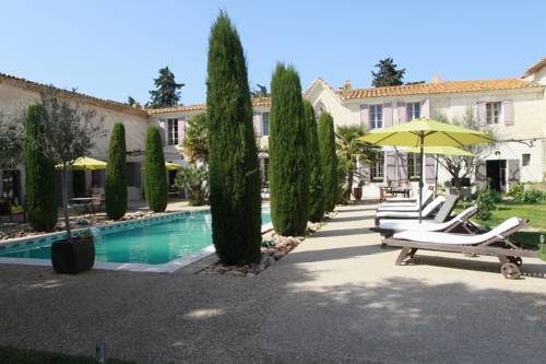 Domaine De La Fosse : Chambres d'hotes/B&B proche de Saint-Gilles