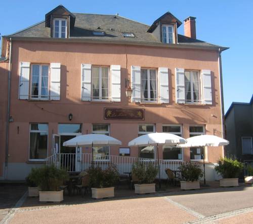 Le Lion D'or : Hotel proche de Saint-Didier