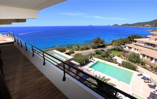 Résidence Les Calanques : Residence proche de Sarrola-Carcopino
