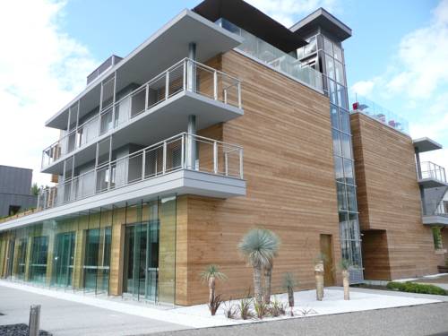 Best Western Aquakub : Hotel proche de Vions