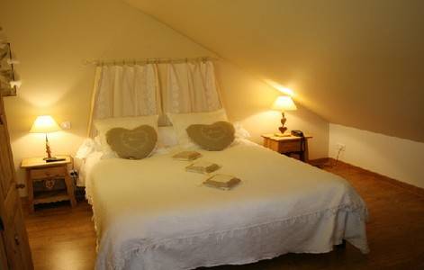 Clos Des Combottes : Hotel proche de Vernot