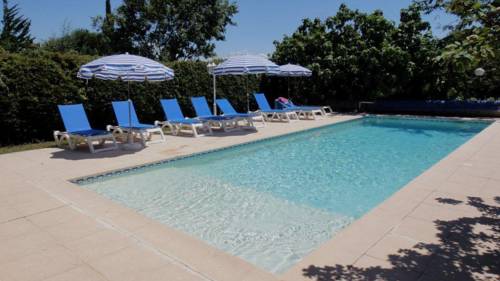 Auberge Castel Mireio : Hotel proche de Lagarde-Paréol
