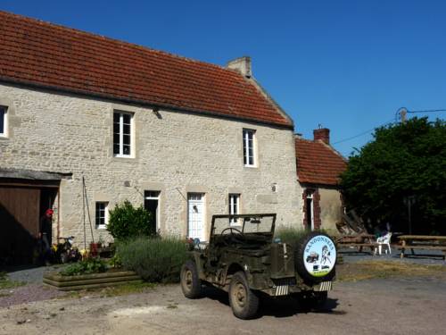 La Ferme de la Petite Noé : Chambres d'hotes/B&B proche d'Amblie