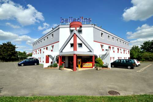 Hôtel Balladins Coignières : Hotel proche de Lévis-Saint-Nom