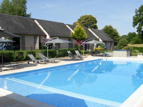 Inter-Hotel Les Coquelicots : Hotel proche de Beyssac