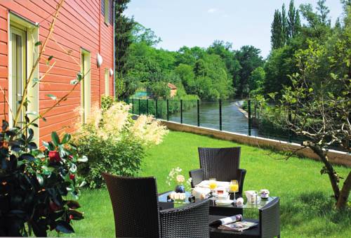 Auberge Du Moulin Marin : Hotel proche de Périgny