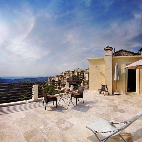 Chambres au Village : Chambres d'hotes/B&B proche de Coursegoules