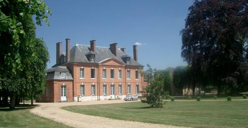 Chateau d' Emalleville : Chambres d'hotes/B&B proche de Saint-Sébastien-de-Morsent