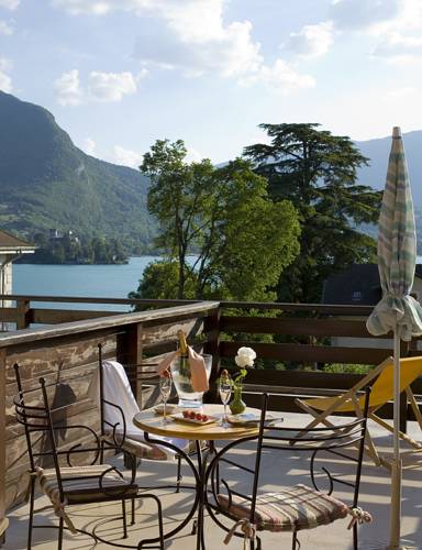 Logis La Charpenterie : Hotel proche de Saint-Ferréol