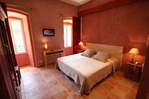 Domaine de l'Eau Vive : Hotel proche de Lablachère