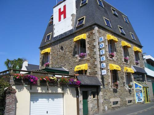 Hôtel le Littoral : Hotel proche de La Roche-Derrien