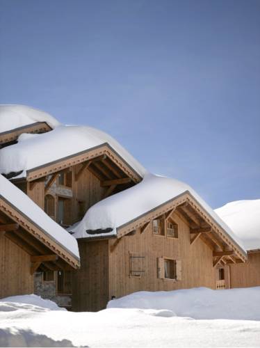 Residence CGH Les Chalets de Flambeau : Residence proche de Sollières-Sardières