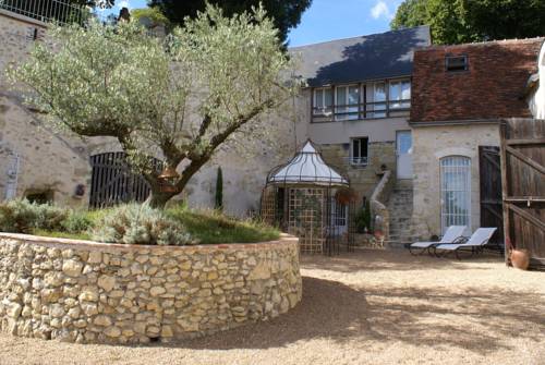 Le Lavoir Du Coteau : Chambres d'hotes/B&B proche de Monnaie