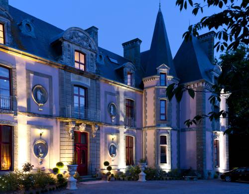 Château Hôtel Du Colombier : Hotel proche de La Gouesnière