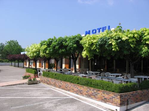 Au Soleil Levant : Motel proche de Vic-des-Prés