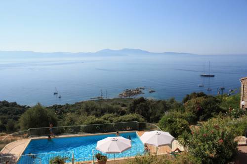 Residence Roc E Mare : Residence proche de Coggia