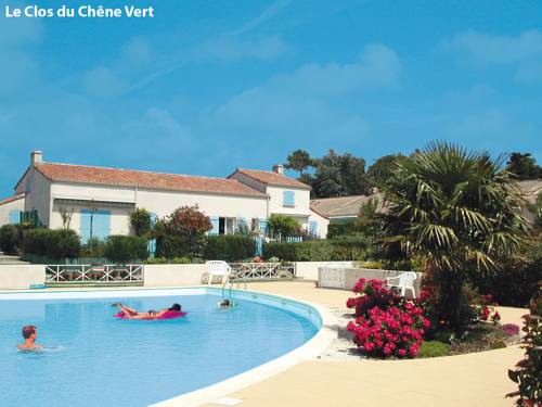 Lagrange Classic, Le Hameau des Pins et Le Clos du Chêne Vert : Residence proche de Le Perrier