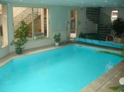 Hostellerie du Centre : Auberge de jeunesse proche de Sainte-Colombe-sur-Seine
