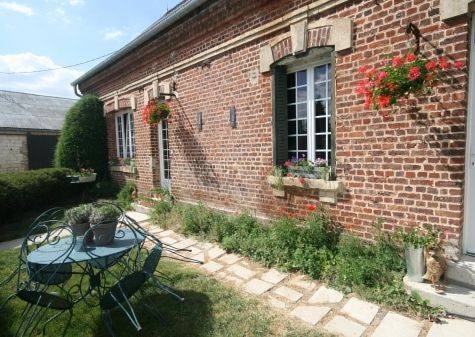 Le Prieuré Chambres d'hôtes : Chambres d'hotes/B&B proche de Saint-Pierre-lès-Franqueville