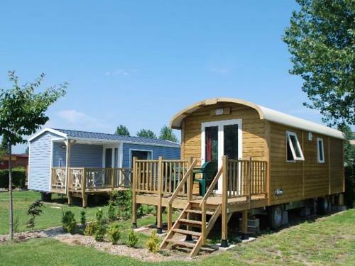 Camping Le Marqueval : Complexe proche de Luneray