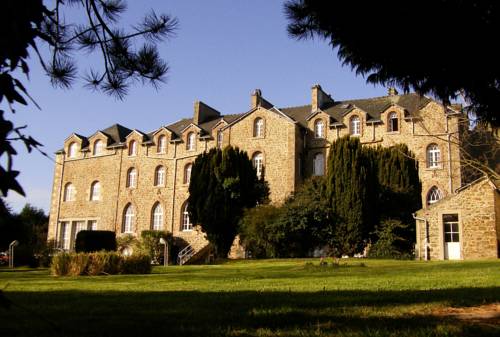 Hôtel De L'abbaye : Hotel proche de Hénanbihen