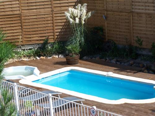 Les Fleurs Bleues : Chambres d'hotes/B&B proche de Mandagout
