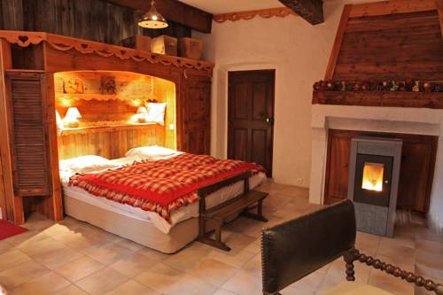 Les Means : Chambres d'hotes/B&B proche de Méolans-Revel