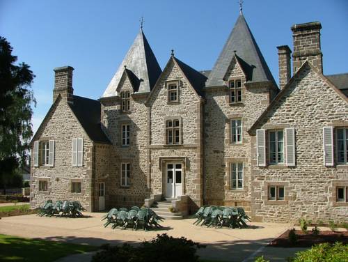 Château du Bourg : Chambres d'hotes/B&B proche de Saint-Fraimbault-de-Prières