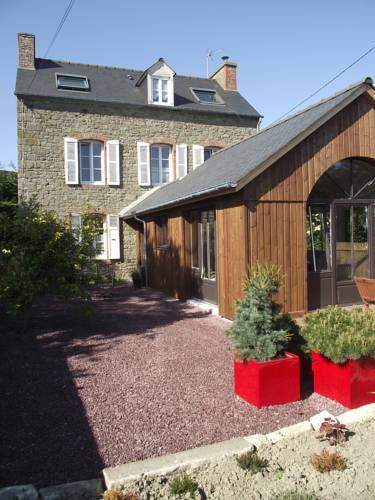 Chambres d'hôtes Le Clos d'Enhaut : Chambres d'hotes/B&B proche de Pleurtuit
