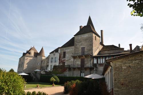 La Tour Du Trésorier : Chambres d'hotes/B&B proche de Santilly