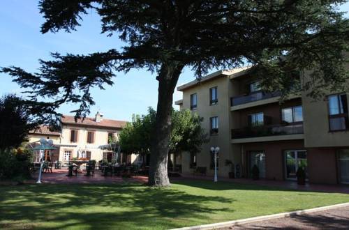 Hôtel Restaurant les Pins : Hotel proche de Saint-Loup-Cammas