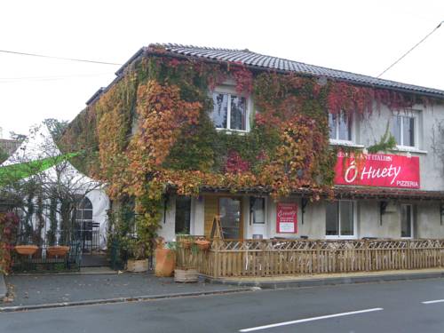 L'Orée des Bois : Hotel proche de La Villedieu-du-Clain
