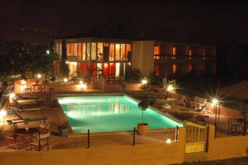 Les Jardins De La Madrague : Hotel proche de Penta-Acquatella