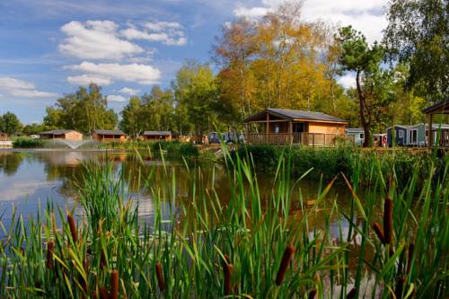 Village Du Lac, Camping de Bordeaux : Complexe proche de Saint-Médard-en-Jalles