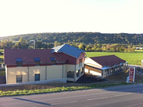 Le Râle Des Genêts : Hotel proche de Luzy-Saint-Martin