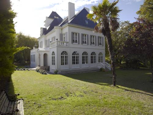 Chateau de Bordeneo : Chambres d'hotes/B&B proche de Bangor
