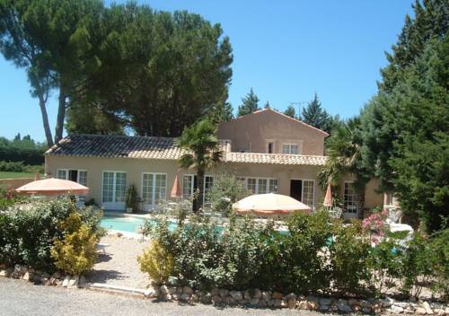 La Balancelle : Appartement proche de Mas-Blanc-des-Alpilles