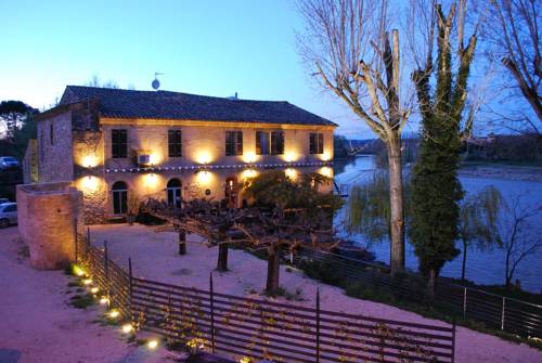 Le Moulin des Artistes : Hotel proche de Meynes