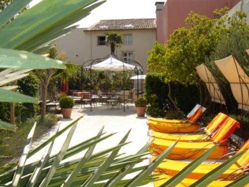 L'Esplan : Hotel proche de Lapalud
