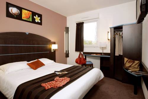 Hôtel Akena City Saint-Amand-Les-Eaux : Hotel proche de Wandignies-Hamage