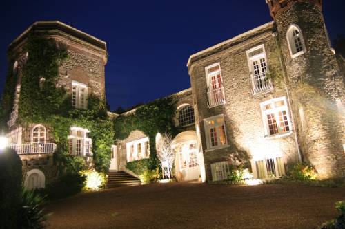 Domaine Saint Clair - Le Donjon : Hotel proche de Fongueusemare