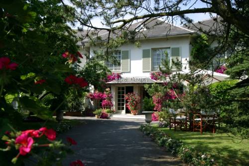 Hôtel Beatus : Hotel proche de Serain
