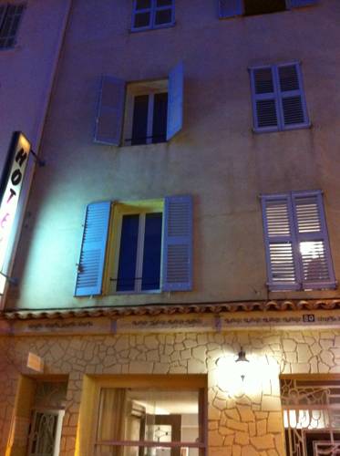 Le Mistral : Hotel proche de Saint-Raphaël